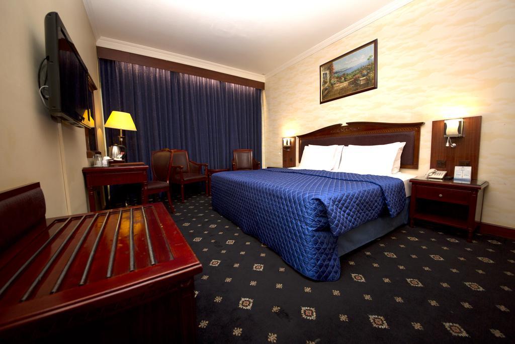 Mount Royal Hotel Дубай Экстерьер фото