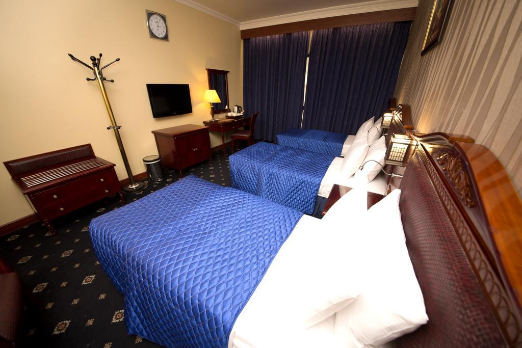 Mount Royal Hotel Дубай Экстерьер фото