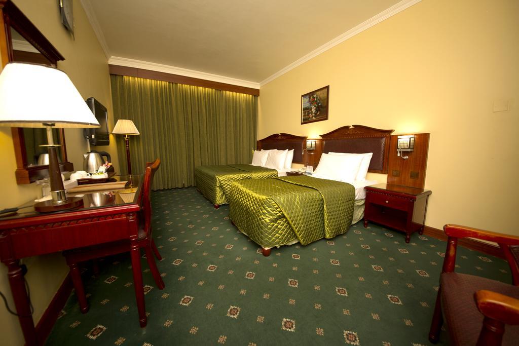 Mount Royal Hotel Дубай Экстерьер фото