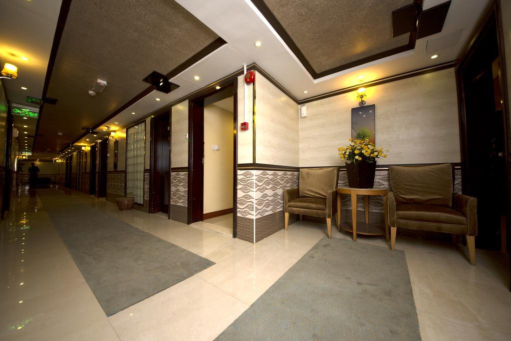 Mount Royal Hotel Дубай Экстерьер фото